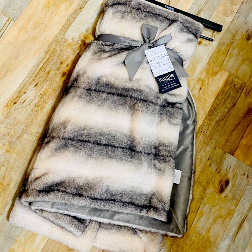 Faux Fur Throw Gorgeous Trendy